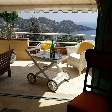 Stunning Provencal - Panoramic Views * Saint-Raphael (Var)